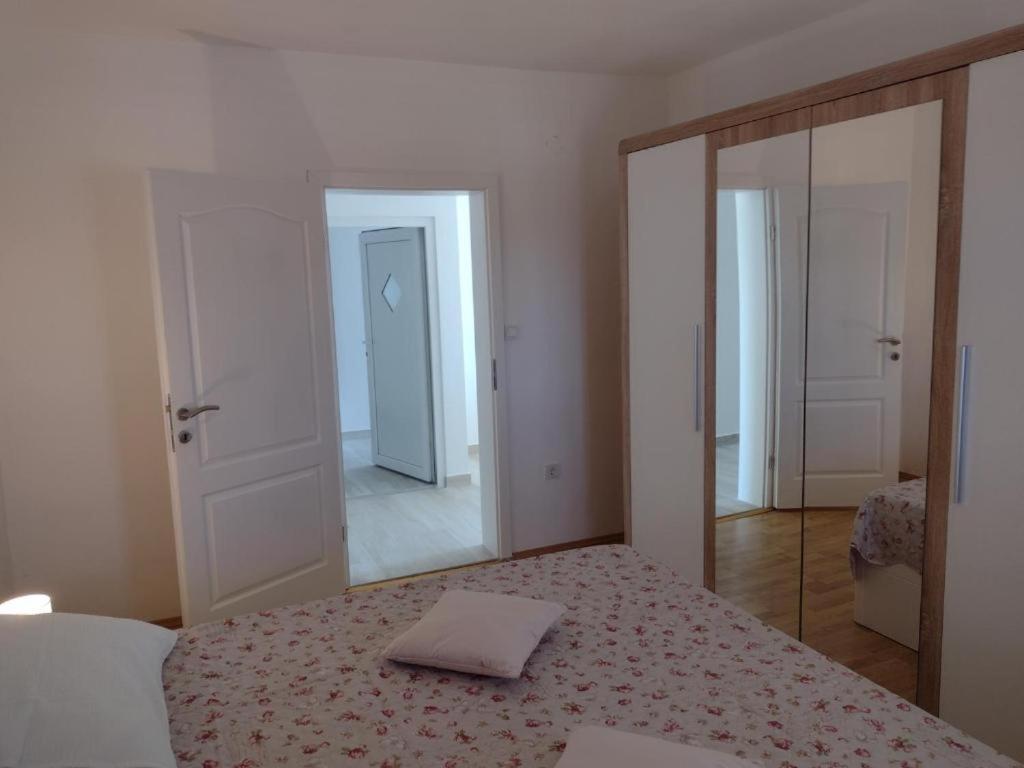 Gordana Apartmani Ljubač 外观 照片